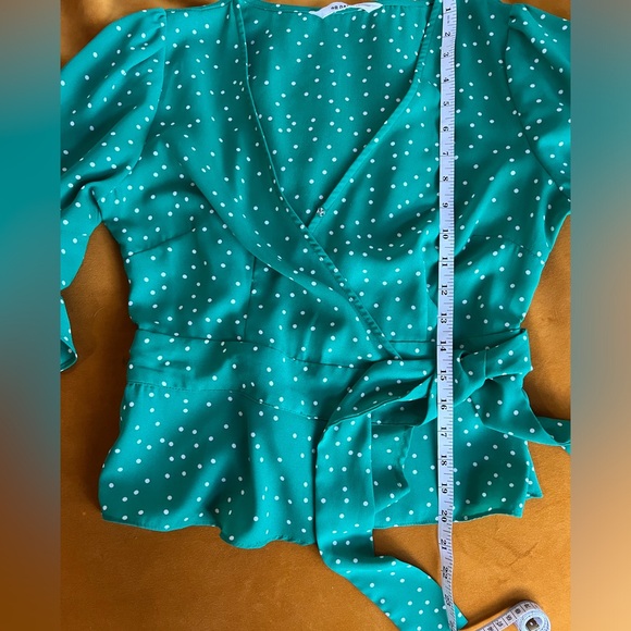 3/$12 Green wrap top with white polka dots from BB Dakota - Picture 7 of 9
